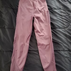 small light purple drifit leggings, ankle length